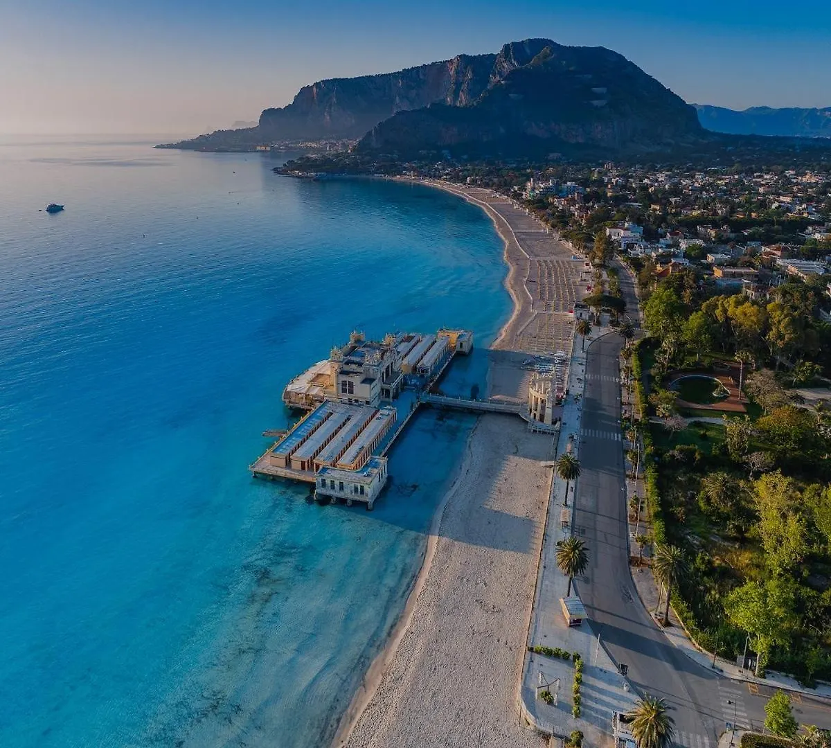 Casa Dei Nonni Di Yuri Bed & Breakfast Palermo